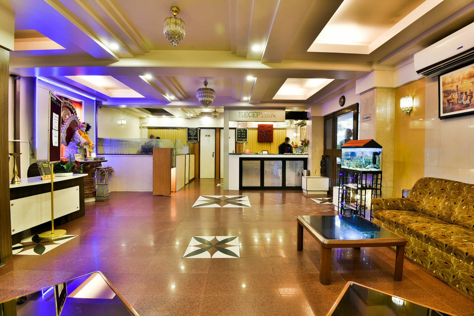Oyo Flagship 561 Host Inn Bombaim Exterior foto